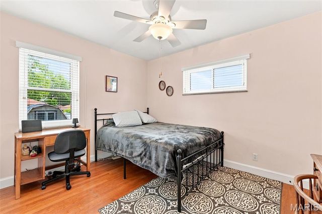9944 Knollshire Drive, St Louis, MO 63123