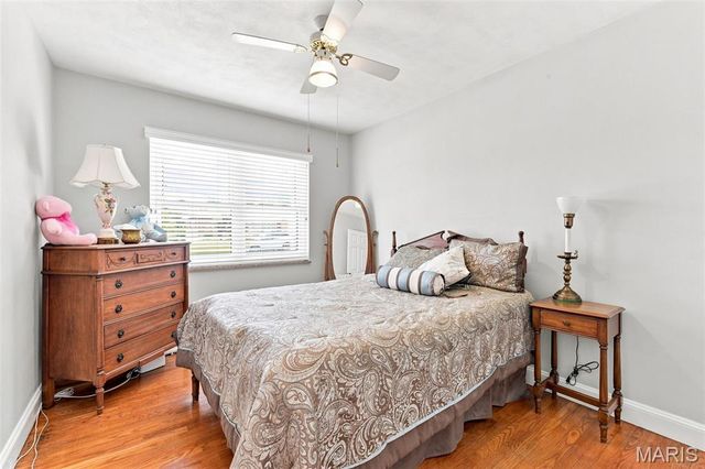 9944 Knollshire Drive, St Louis, MO 63123