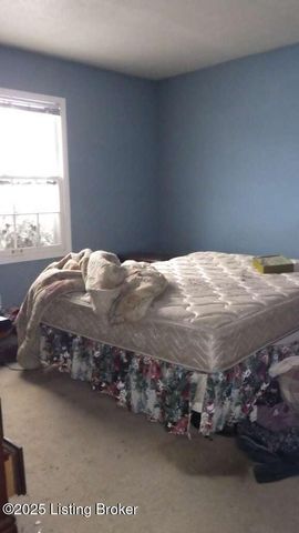 9810 Tucson Ct, Louisville, KY 40223