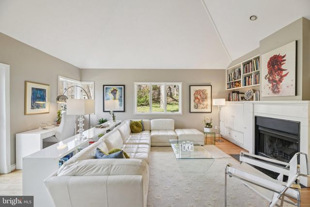 5625 LAMAR, Bethesda, MD 20816