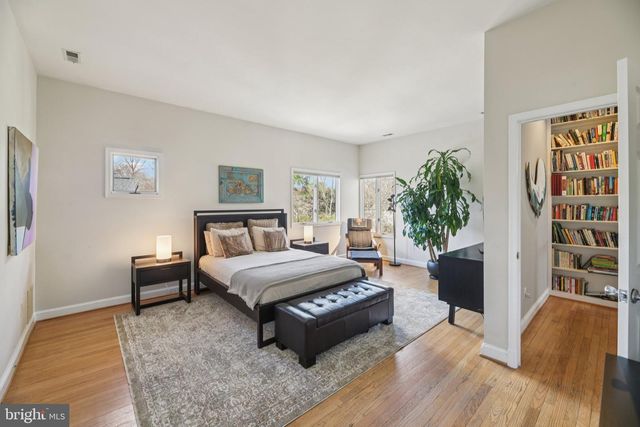 5625 LAMAR, Bethesda, MD 20816