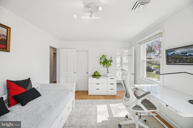 5625 LAMAR, Bethesda, MD 20816