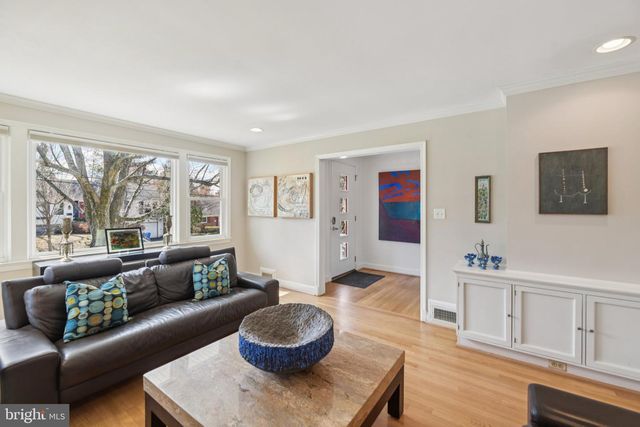 5625 LAMAR, Bethesda, MD 20816