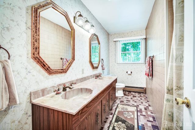 933 Franklin Avenue, South Plainfield, NJ 07080