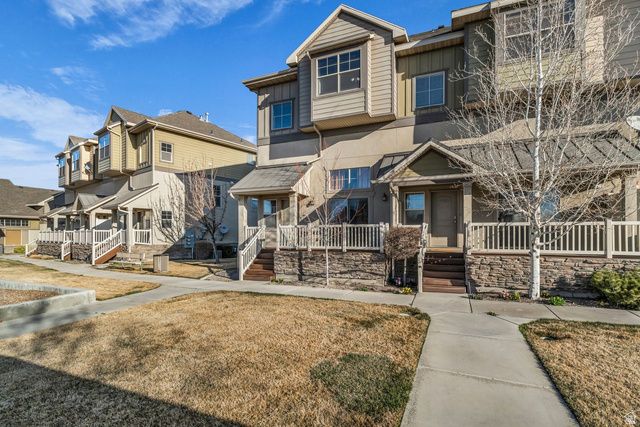 586 E 1590 S, Lehi, UT 84043