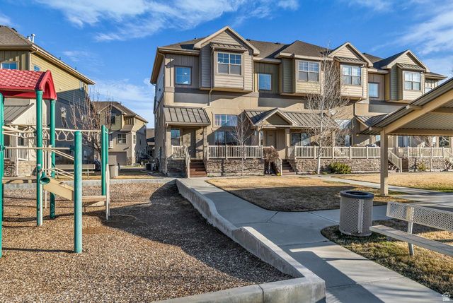 586 E 1590 S, Lehi, UT 84043