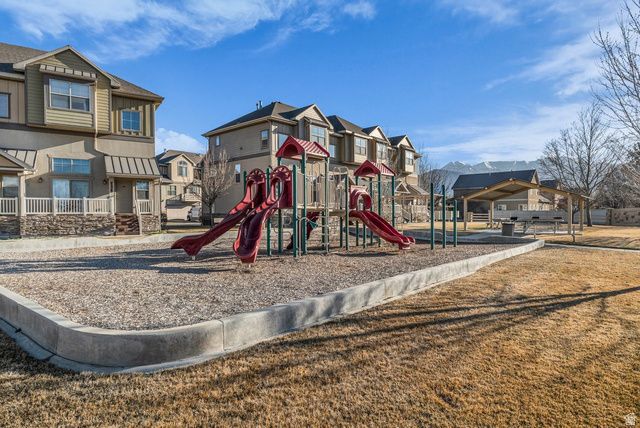 586 E 1590 S, Lehi, UT 84043