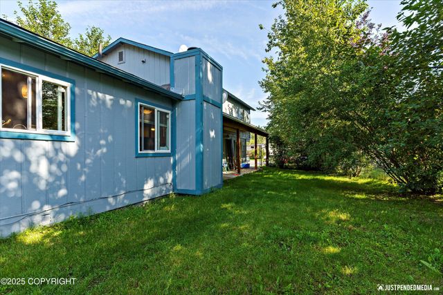 8510 Moss Court, Anchorage, AK 99504