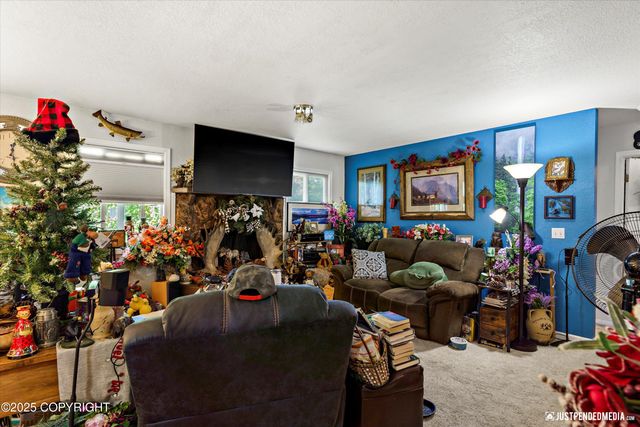 8510 Moss Court, Anchorage, AK 99504