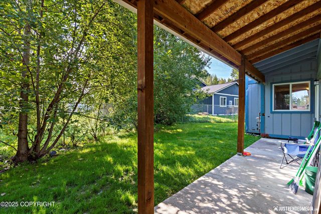 8510 Moss Court, Anchorage, AK 99504