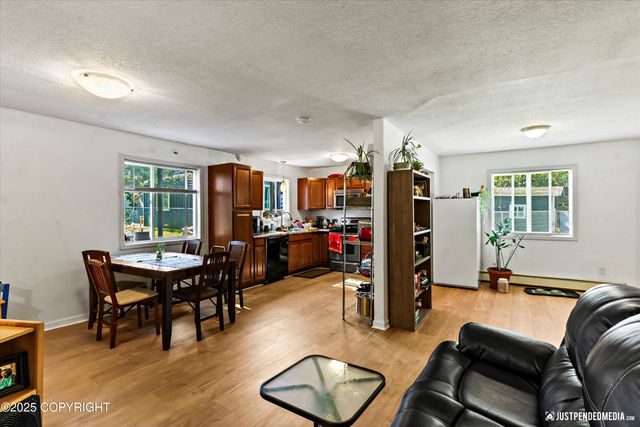 8510 Moss Court, Anchorage, AK 99504