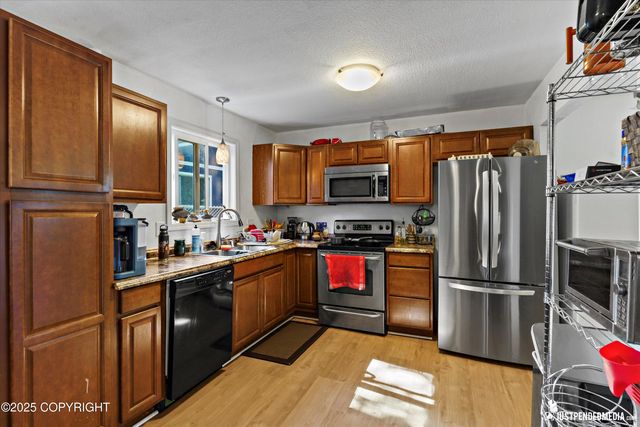 8510 Moss Court, Anchorage, AK 99504