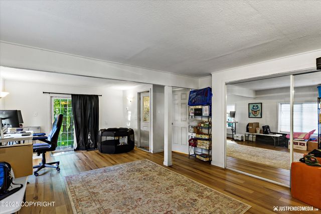 8510 Moss Court, Anchorage, AK 99504