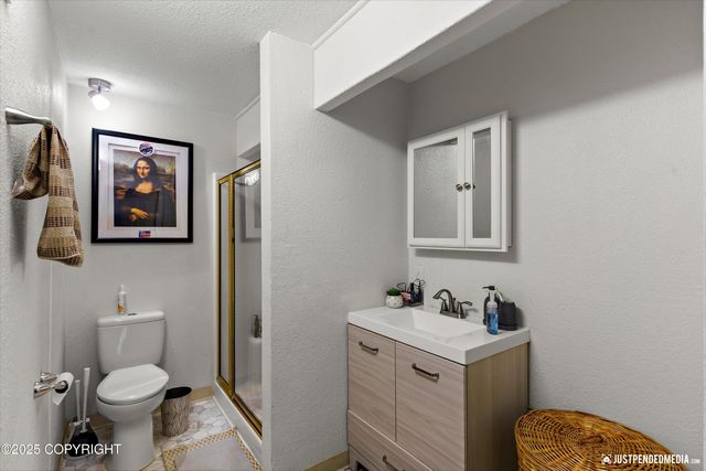 8510 Moss Court, Anchorage, AK 99504