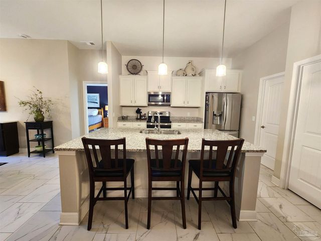 5902 Creek Side Cir, Pensacola, FL 32504