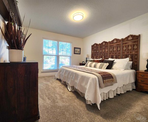 5902 Creek Side Cir, Pensacola, FL 32504