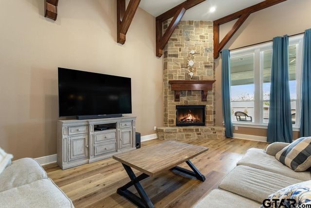 610 FM 2010, Chandler, TX 75758