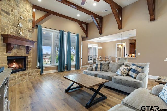 610 FM 2010, Chandler, TX 75758