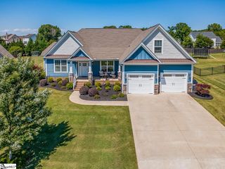 100 Ridgefield Lane, Greer, SC 29651