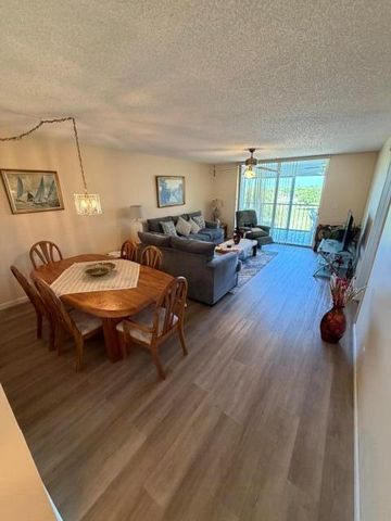 4570 NW 18th Avenue 606, Deerfield Beach, FL 33064