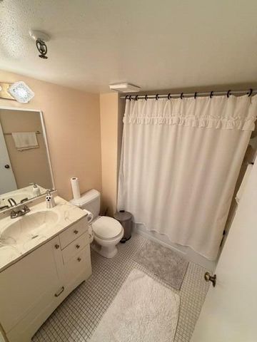 4570 NW 18th Avenue 606, Deerfield Beach, FL 33064
