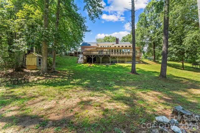 3735 Old Petra Mill Road, Granite Falls, NC 28630
