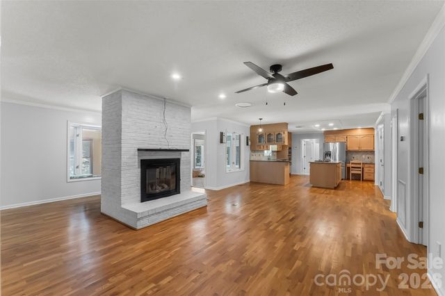 3735 Old Petra Mill Road, Granite Falls, NC 28630
