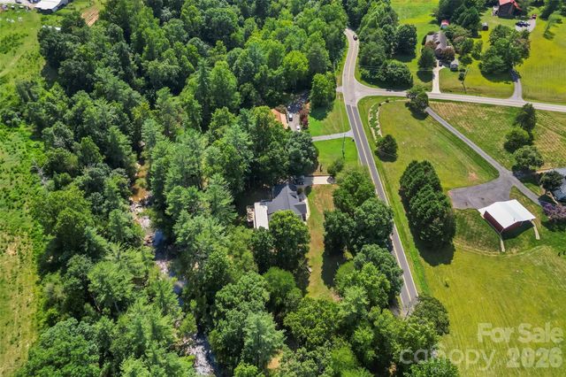 3735 Old Petra Mill Road, Granite Falls, NC 28630