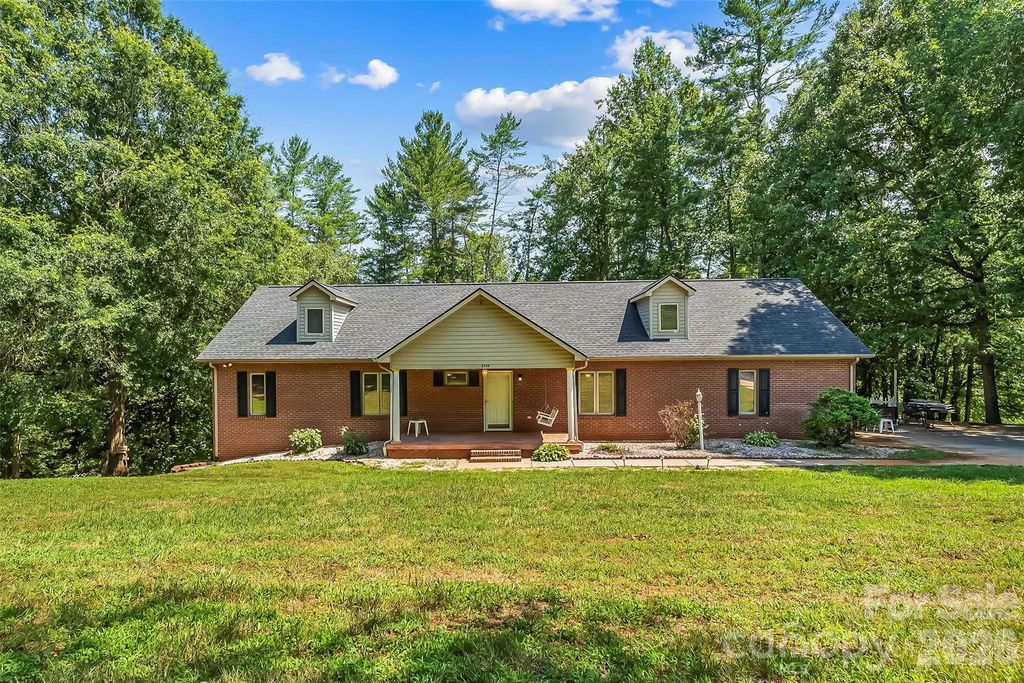 3735 Old Petra Mill Road, Granite Falls, NC 28630