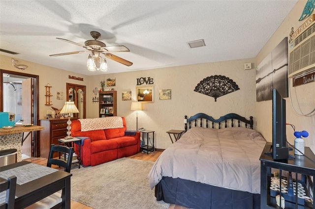 1620 YVONNE, Apopka, FL 32712