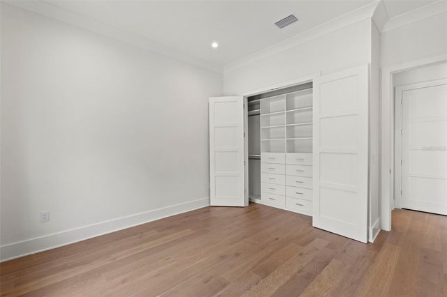 423 S ROYAL POINCIANA DRIVE, Tampa, FL 33609