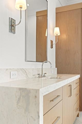 423 S ROYAL POINCIANA DRIVE, Tampa, FL 33609