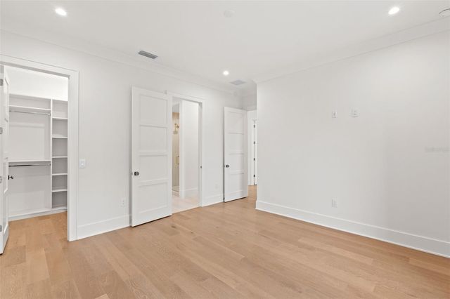 423 S ROYAL POINCIANA DRIVE, Tampa, FL 33609