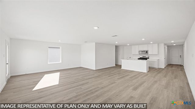 177 Baby Calf Roping Road, Jarrell, TX 76537