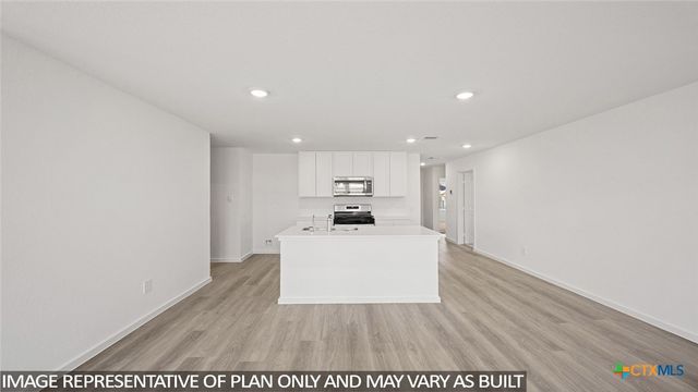 177 Baby Calf Roping Road, Jarrell, TX 76537