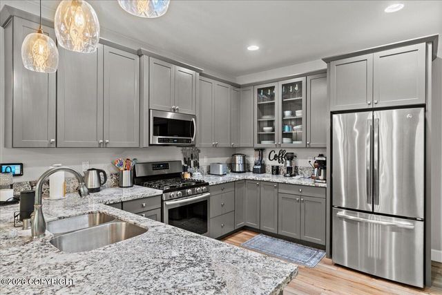 8603 E Dancing Lights Drive, Wasilla, AK 99645