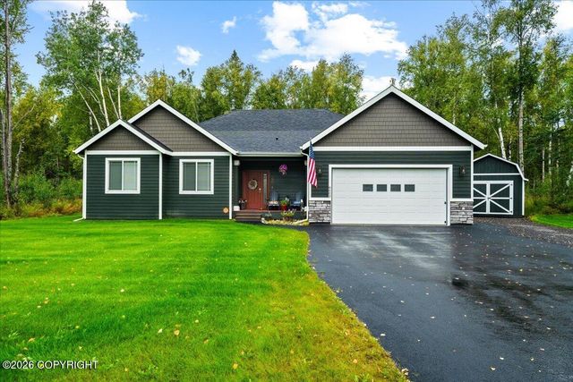 8603 E Dancing Lights Drive, Wasilla, AK 99645