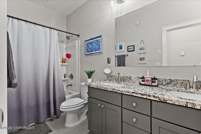8603 E Dancing Lights Drive, Wasilla, AK 99645