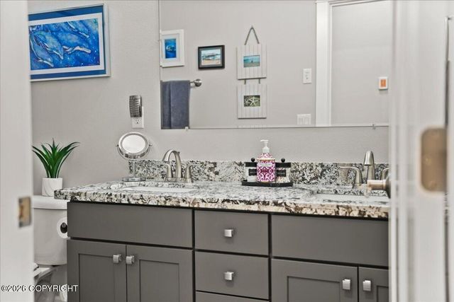 8603 E Dancing Lights Drive, Wasilla, AK 99645