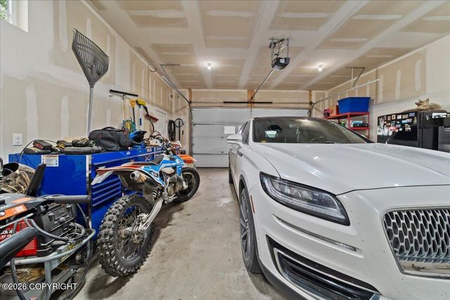 8603 E Dancing Lights Drive, Wasilla, AK 99645