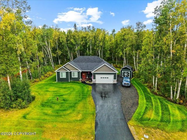 8603 E Dancing Lights Drive, Wasilla, AK 99645
