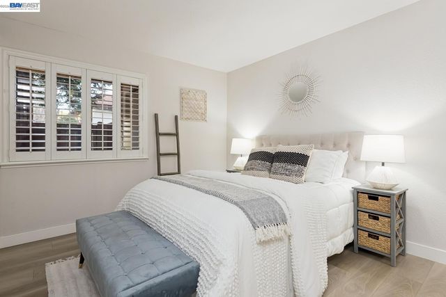 2513 lucy lane b, Walnut Creek, CA 94595