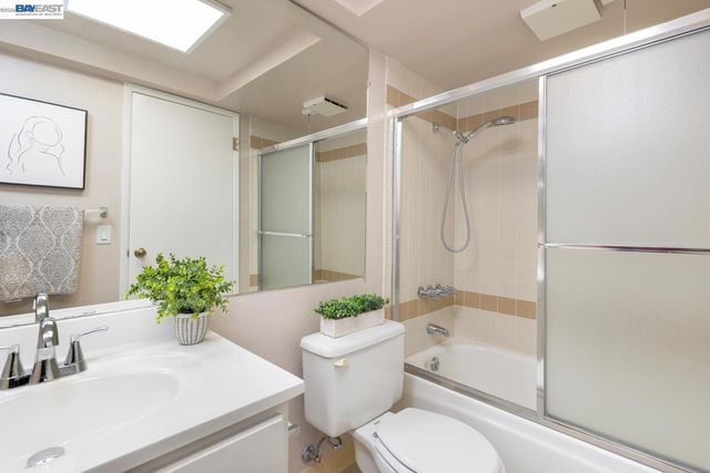 2513 lucy lane b, Walnut Creek, CA 94595