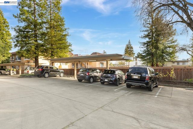 2513 lucy lane b, Walnut Creek, CA 94595