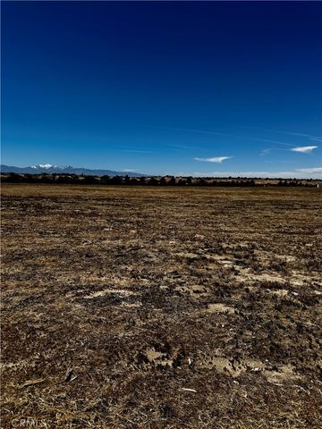 1 Clearview Drive, Apple Valley, CA 92308