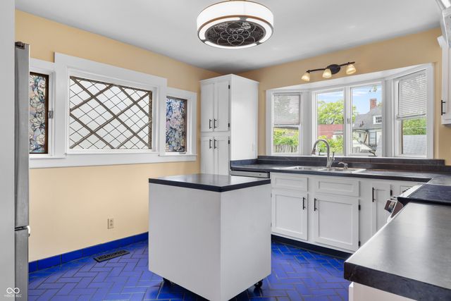 320 W 12th Street, Anderson, IN 46016