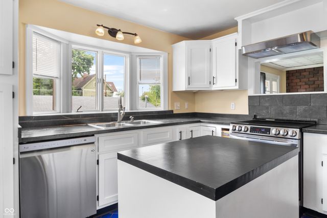 320 W 12th Street, Anderson, IN 46016
