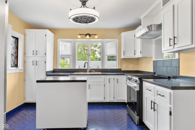320 W 12th Street, Anderson, IN 46016