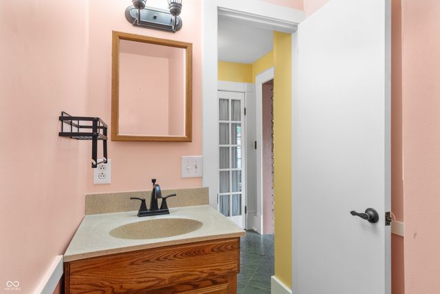 320 W 12th Street, Anderson, IN 46016