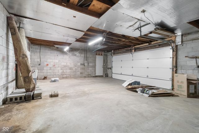 320 W 12th Street, Anderson, IN 46016